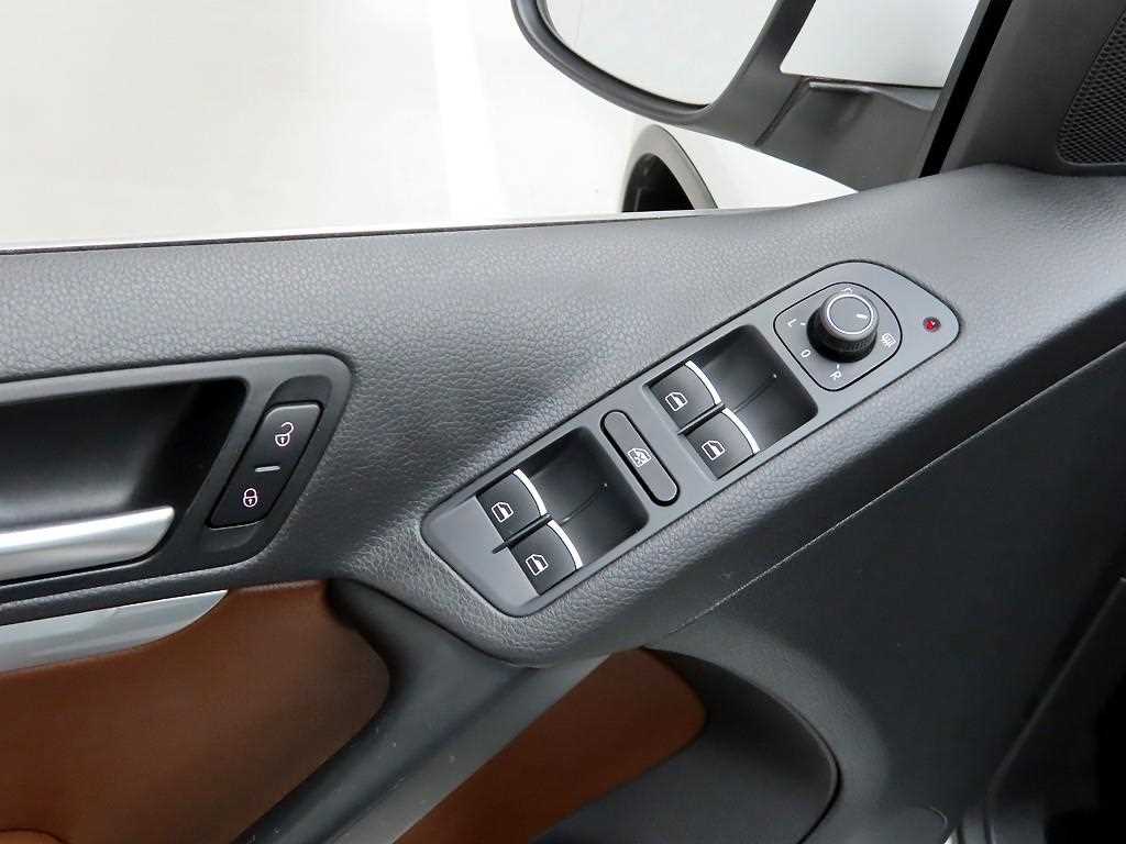 Volkswagen Tiguan - Vista 12