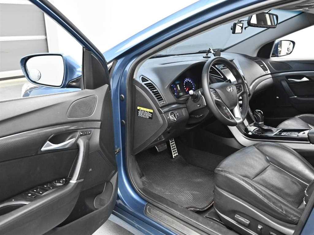 HYUNDAI i40 - Vista 11