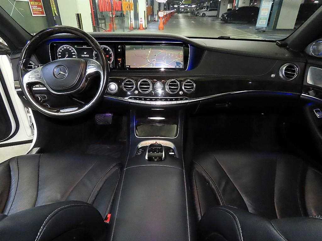 Mercedes Benz S Class - Vista 10