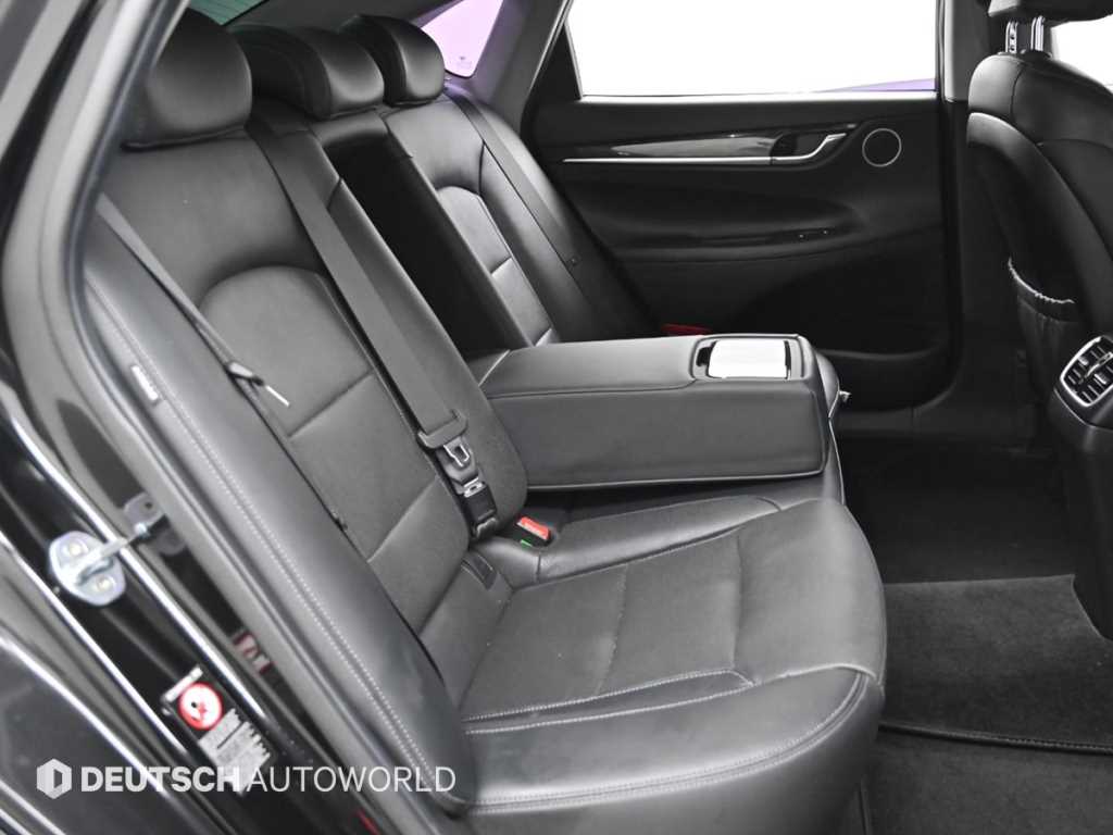 HYUNDAI Grandeur - Vista 12