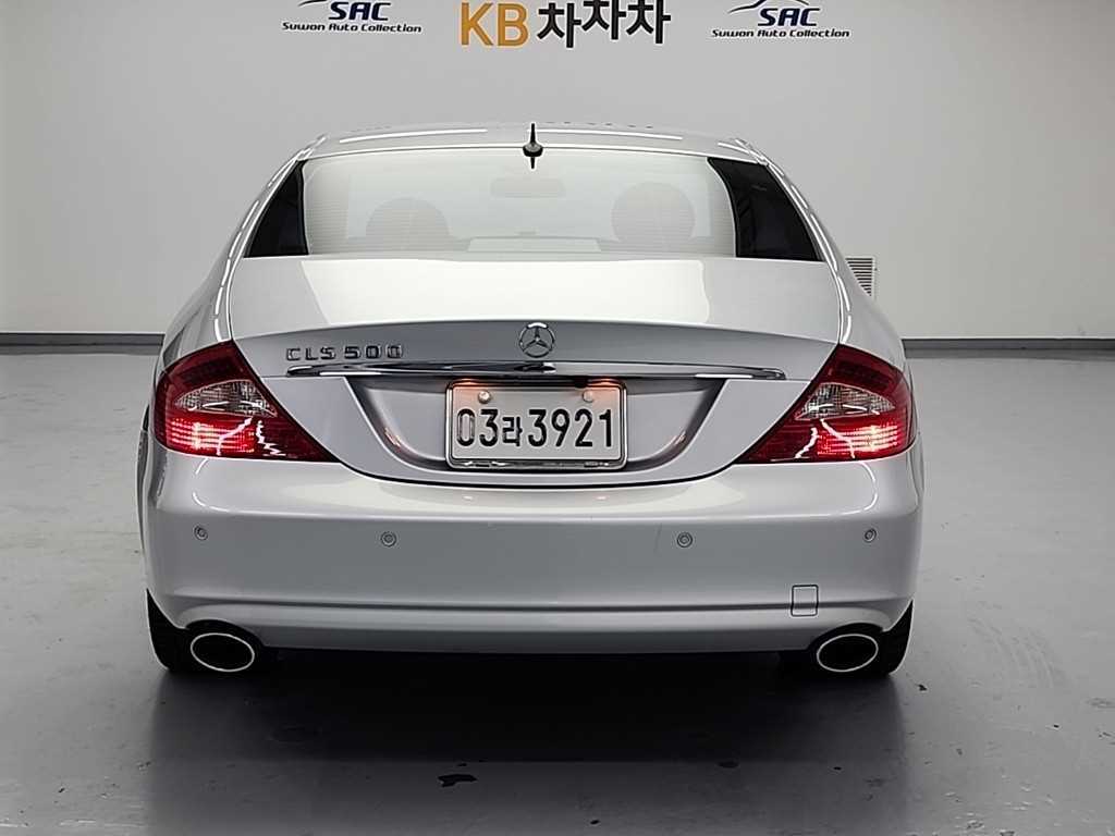 Mercedes Benz CLS Class - Vista 4