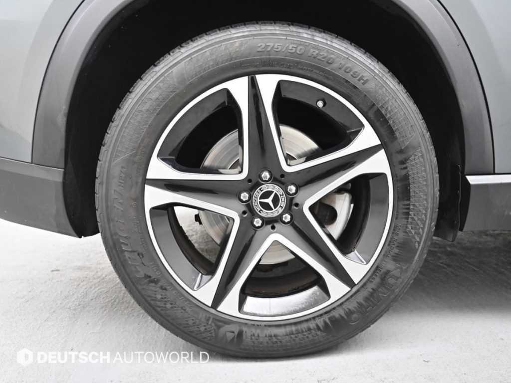 Mercedes Benz GLE Class - Vista 5