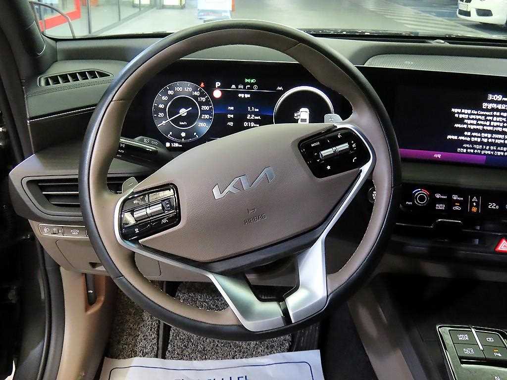 KIA K8 - Vista 8