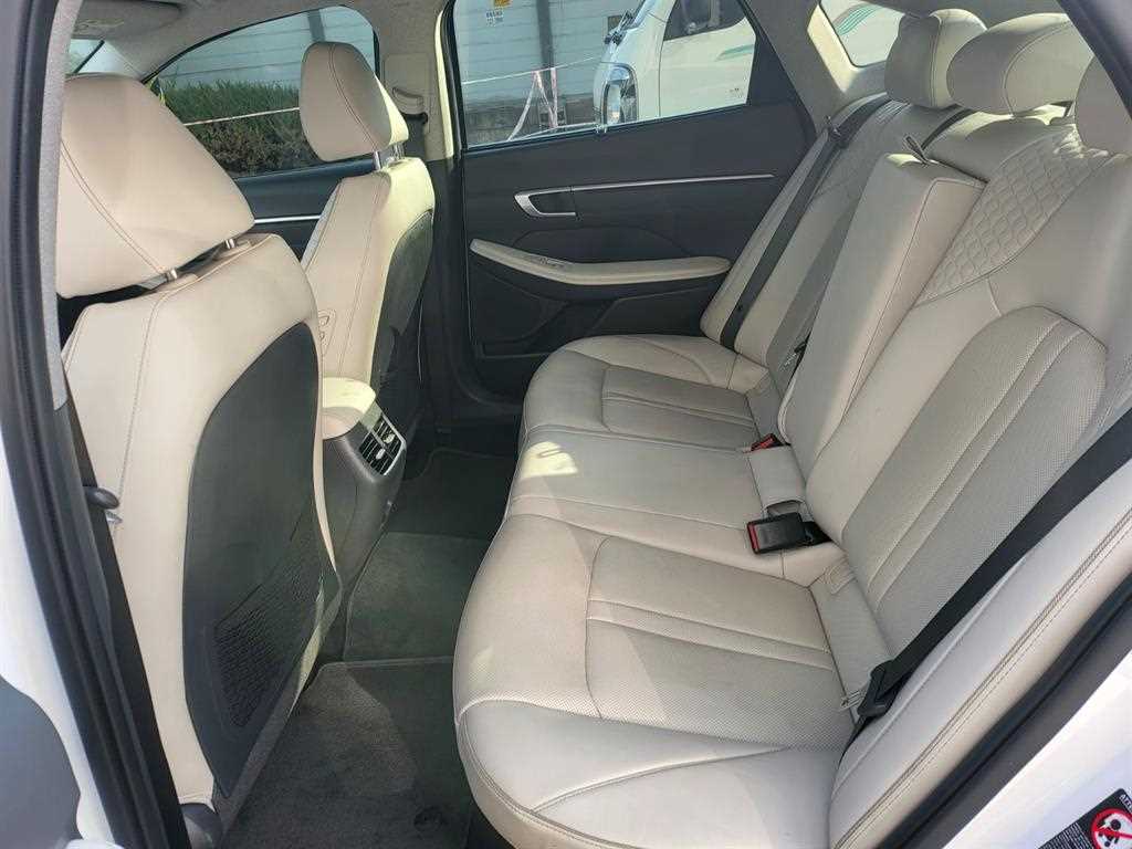 HYUNDAI Sonata - Vista 6