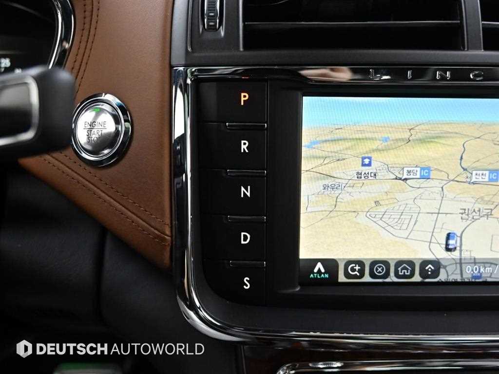 Lincoln Continental - Vista 9