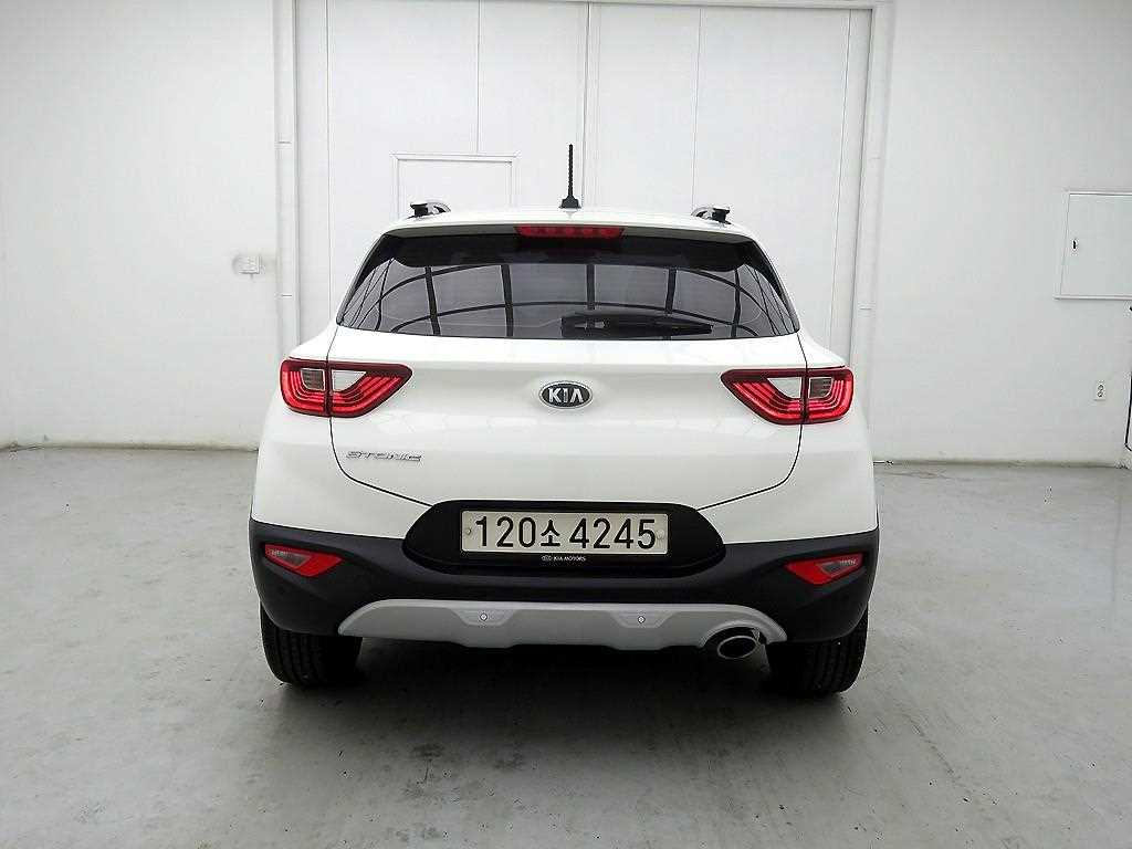 KIA Stonic - Vista 3