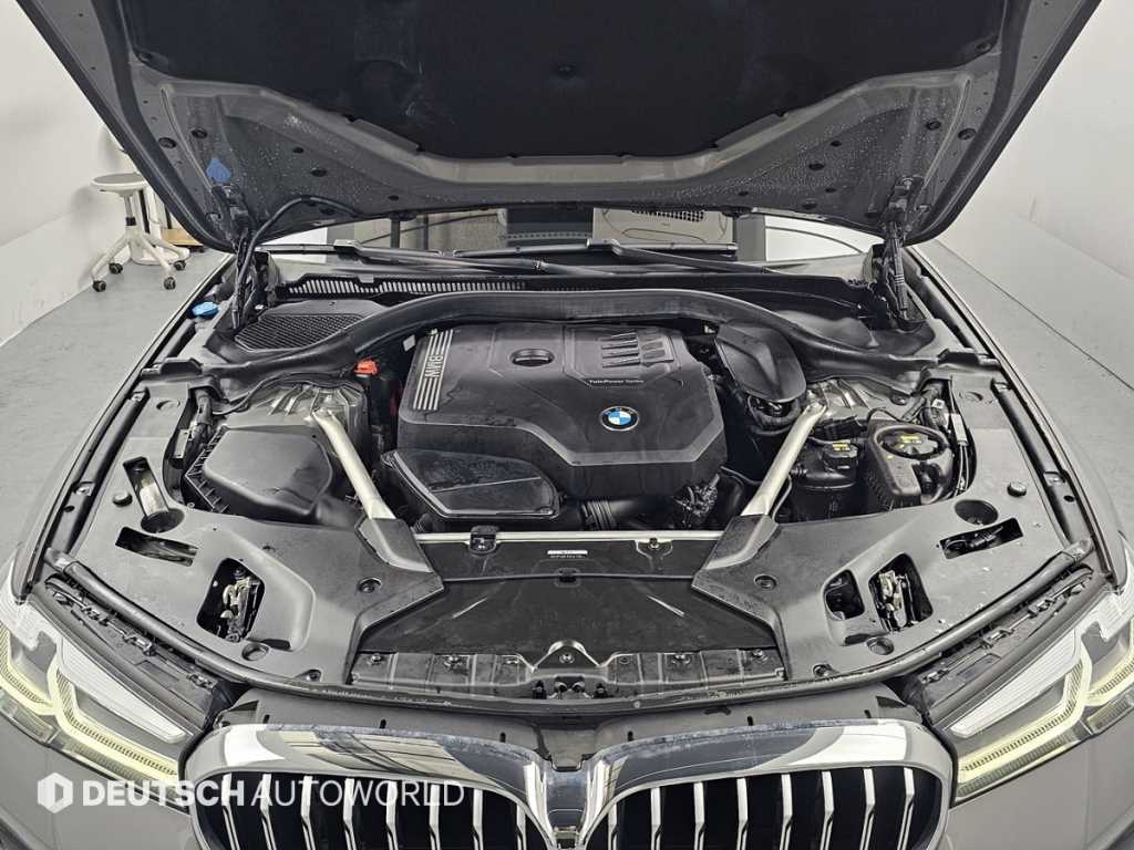 BMW 5 Series - Vista 7