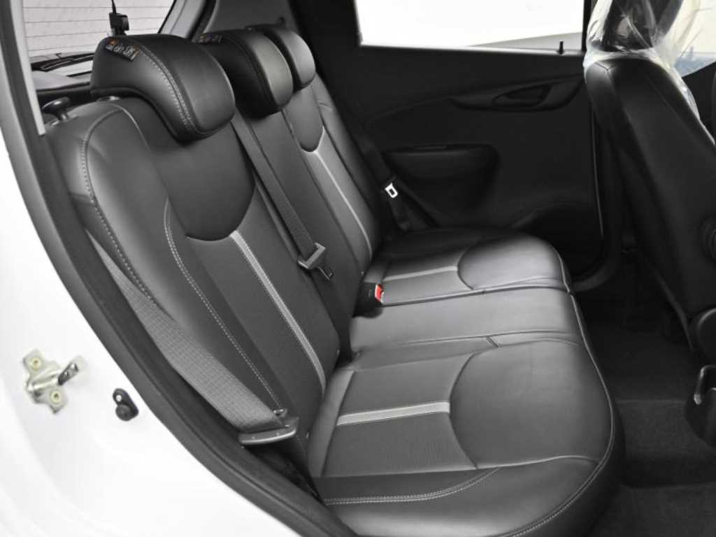 Chevrolet Spark - Vista 12