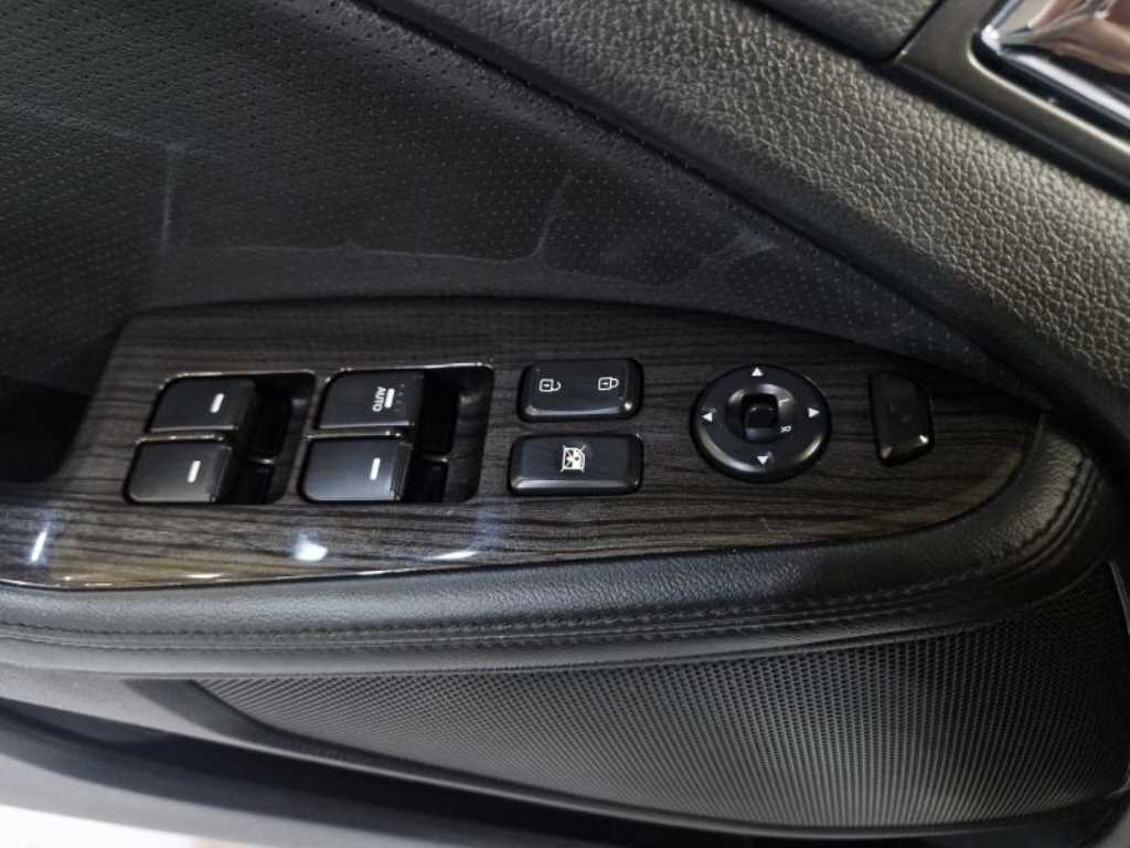 KIA K5 2012 Blanco - Importación desde Corea - HF Imports Iquique - Foto 13