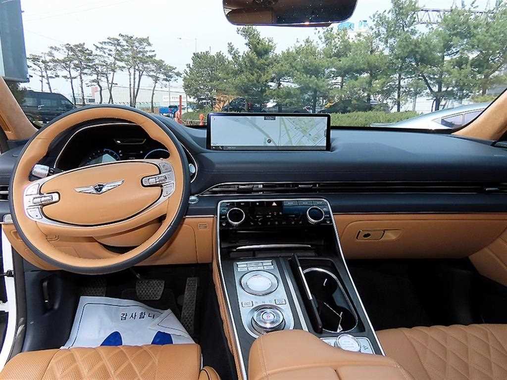 Genesis GV80 - Vista 7