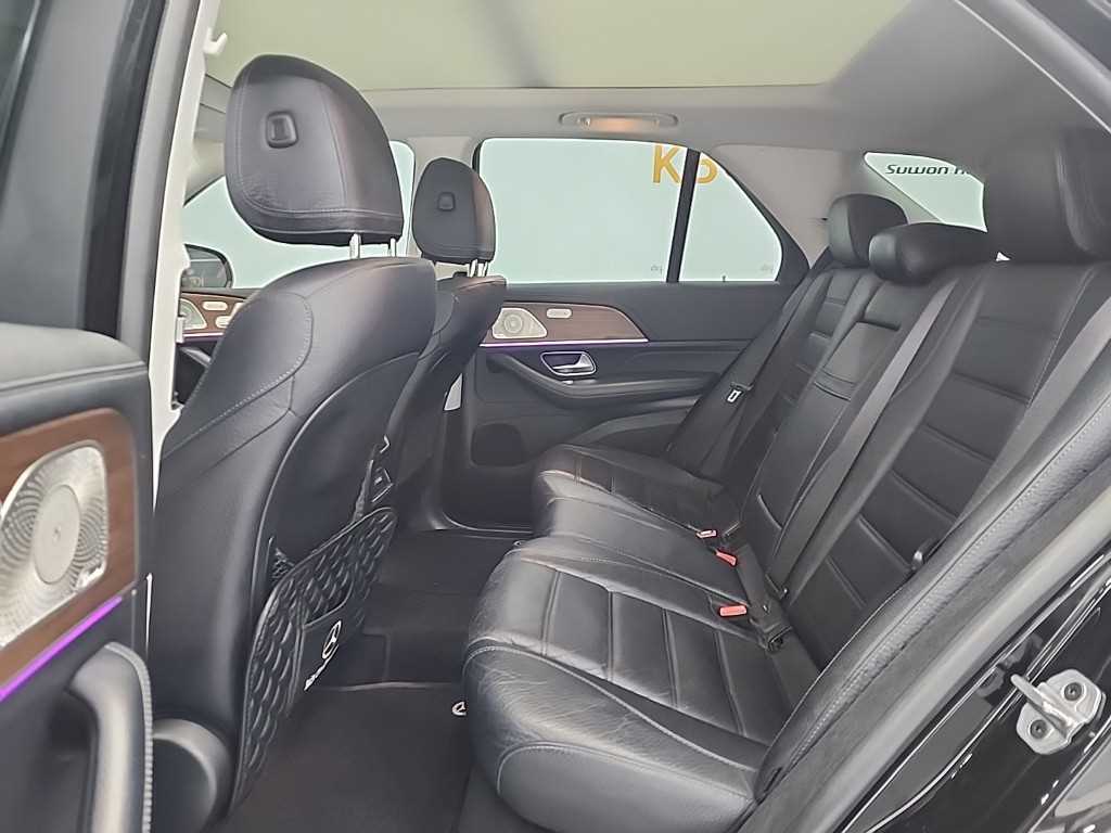 Mercedes Benz GLE Class - Vista 12