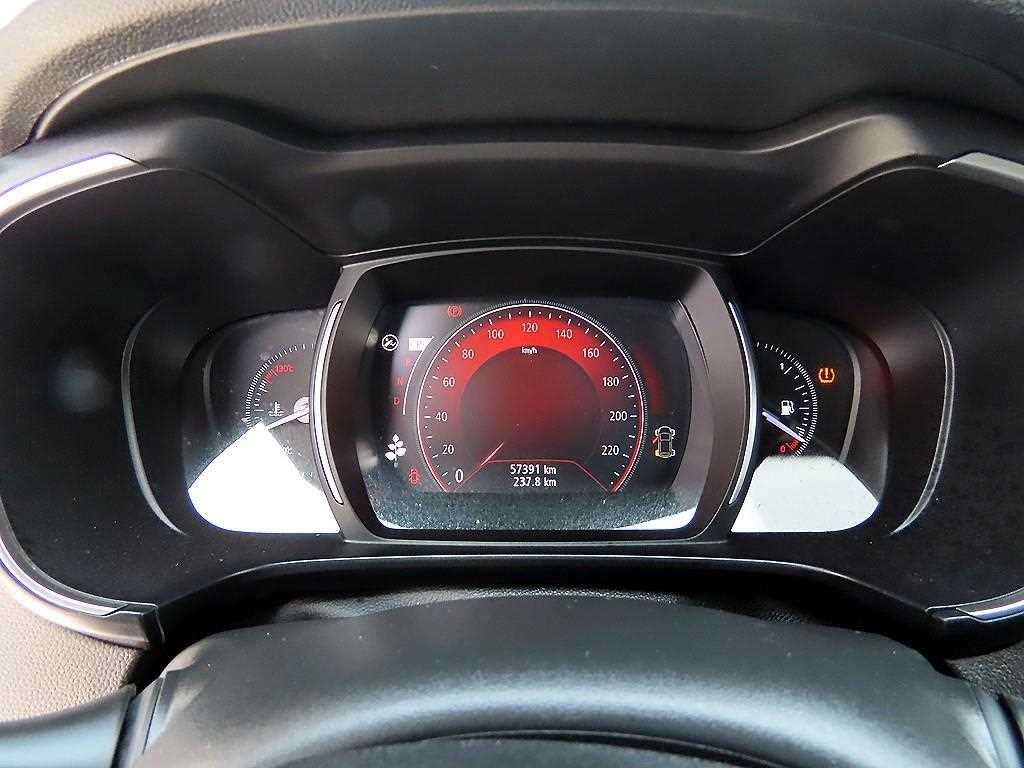 SAMSUNG QM6 - Vista 9