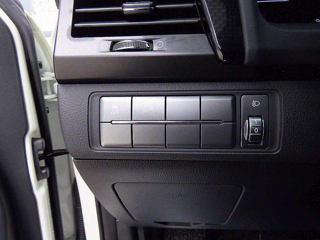 Ssangyong Rexton 2020 Blanco - Importación desde Corea - HF Imports Iquique - Foto 13