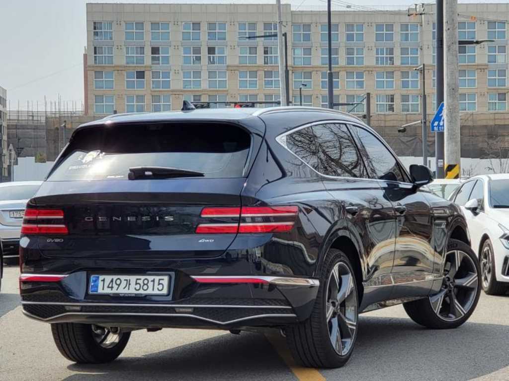 Genesis GV80 - Vista 5