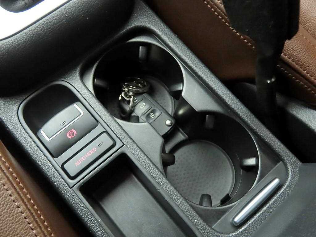 Volkswagen Tiguan - Vista 11