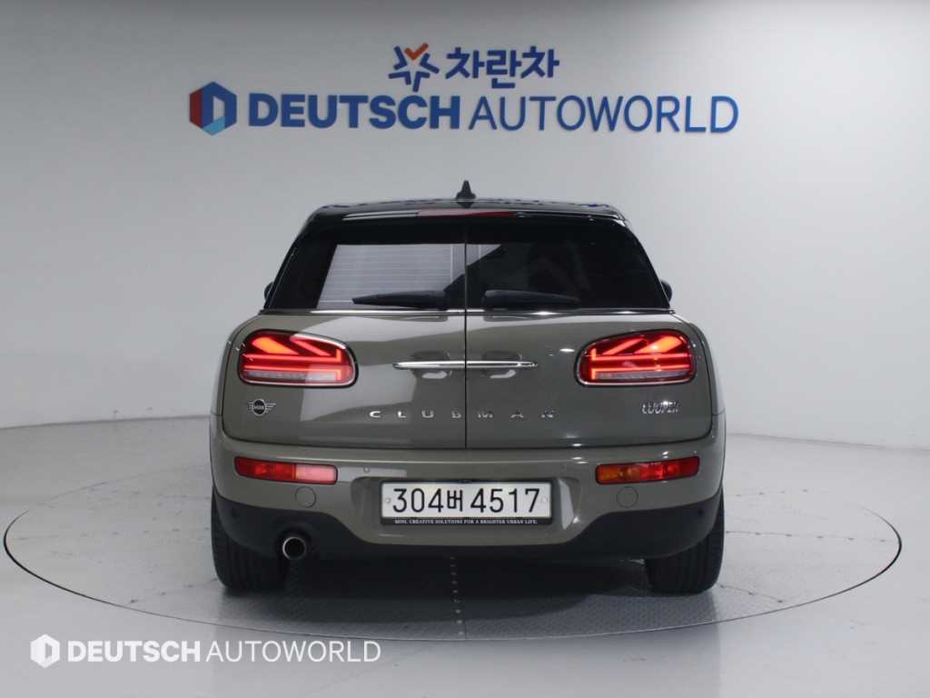 Mini Clubman - Vista 4