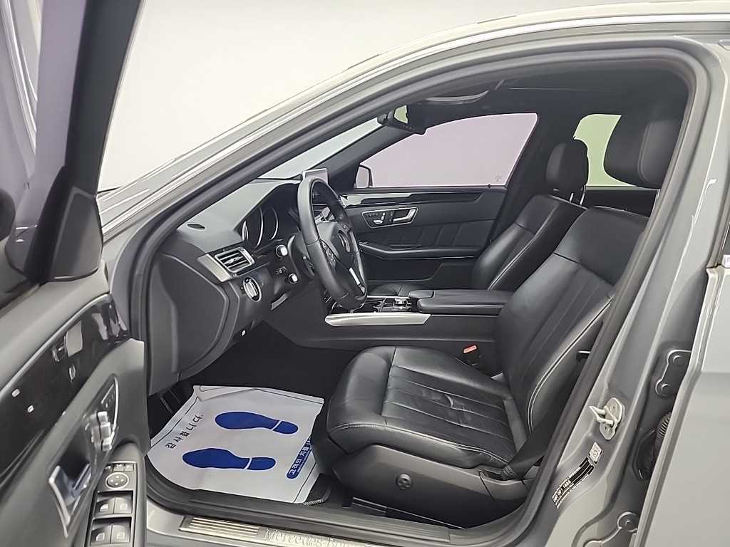 Mercedes Benz E class - Vista 11