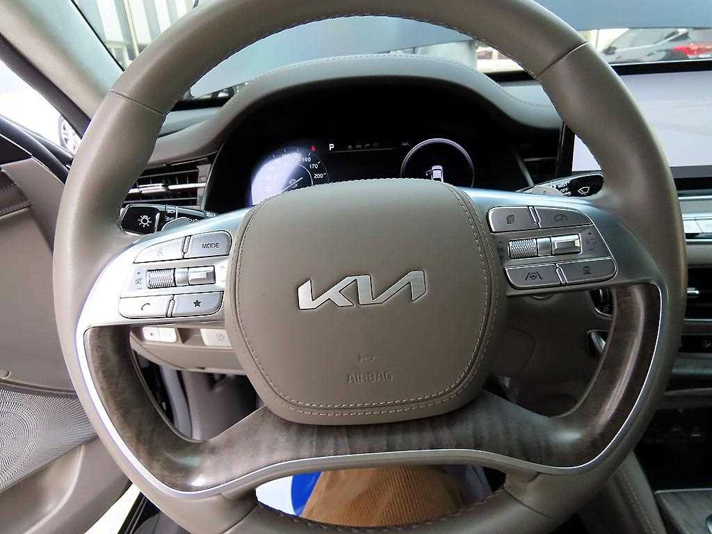 KIA K9 - Vista 8