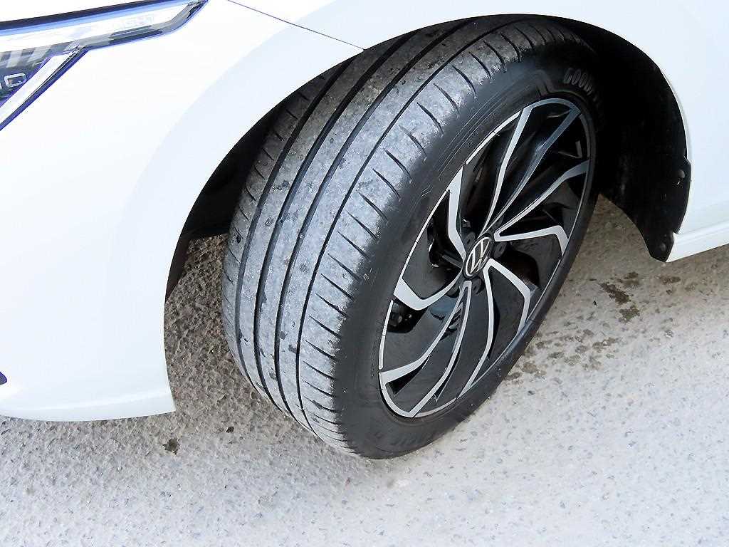 Volkswagen Golf 2024 Blanco - Importación desde Corea - HF Imports Iquique - Foto 20