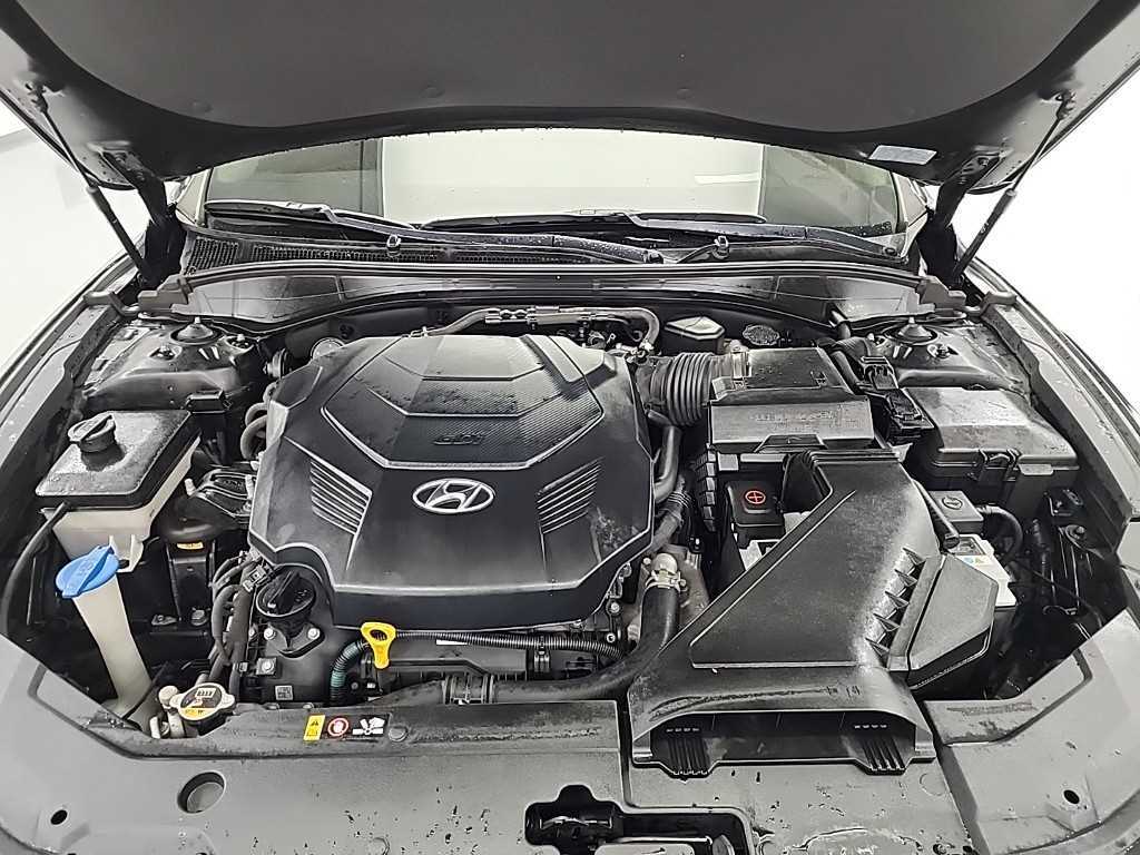 HYUNDAI Grandeur - Vista 5