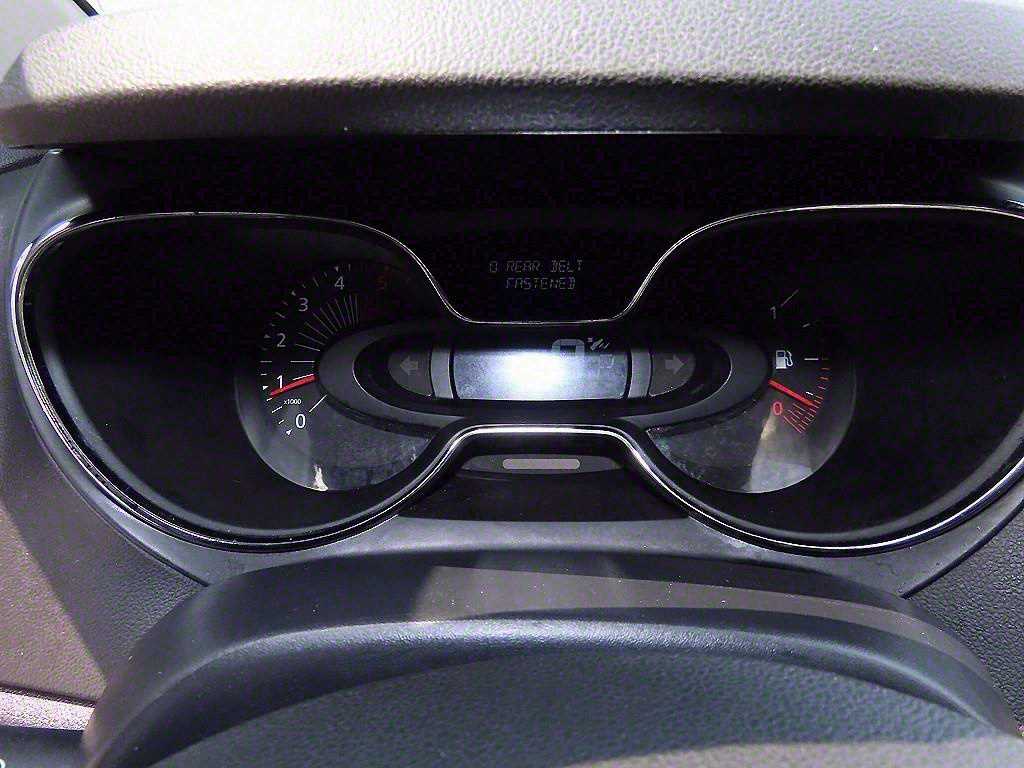 SAMSUNG QM3 - Vista 9