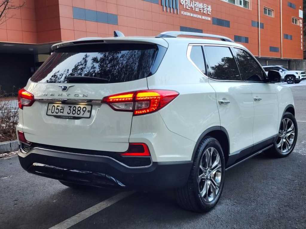 Ssangyong Rexton - Vista 6