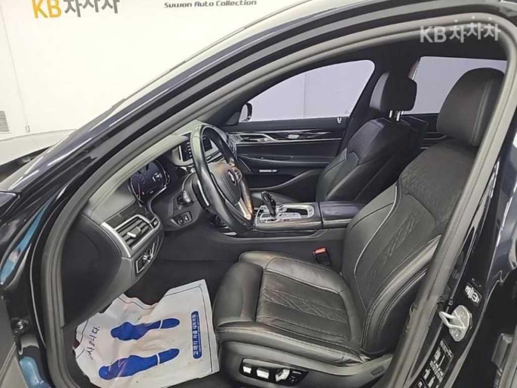 BMW 7 Series - Vista 10