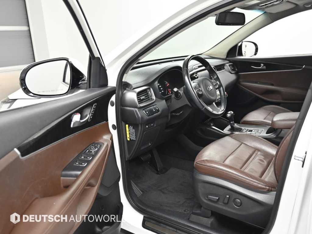 KIA Sorento - Vista 10