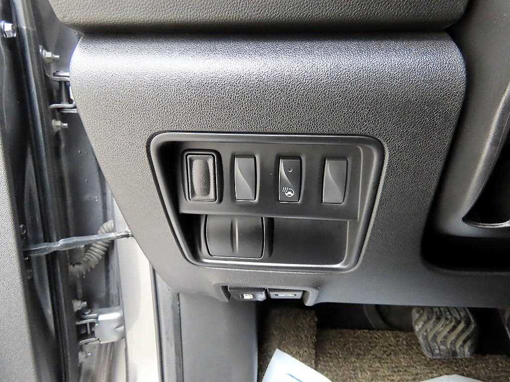 SAMSUNG QM6 - Vista 12