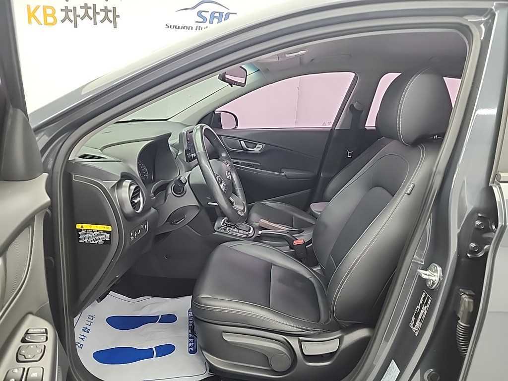 HYUNDAI Kona - Vista 11