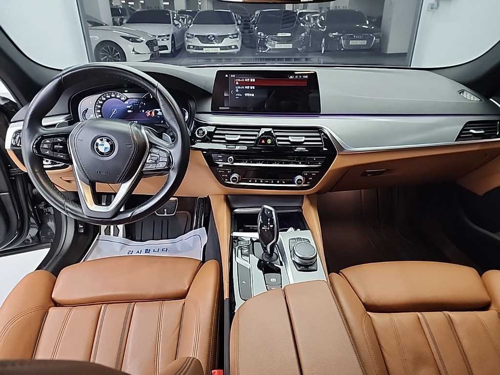 BMW 5 Series - Vista 7