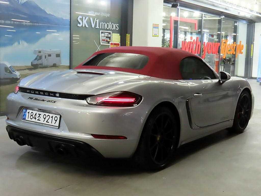 Porsche 718 - Vista 4