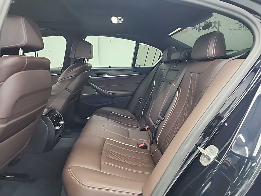 BMW 5 Series - Vista 12