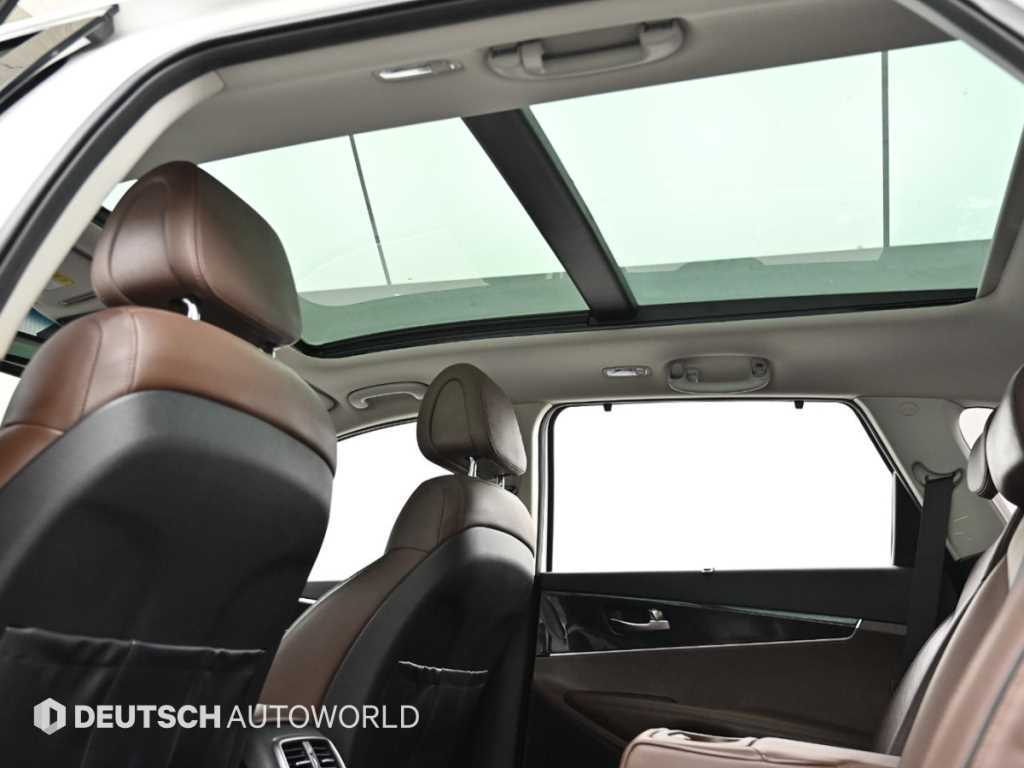 KIA Sorento - Vista 11