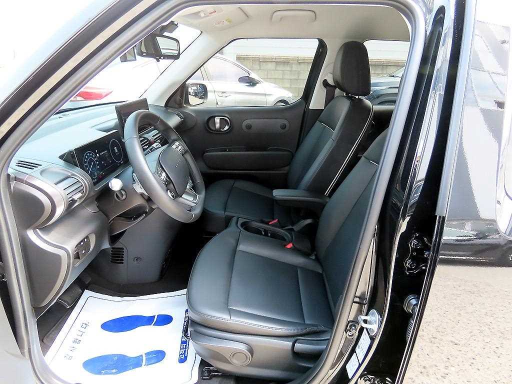 HYUNDAI Casper - Vista 5