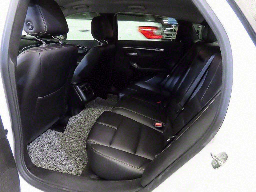 Chevrolet Impala - Vista 7