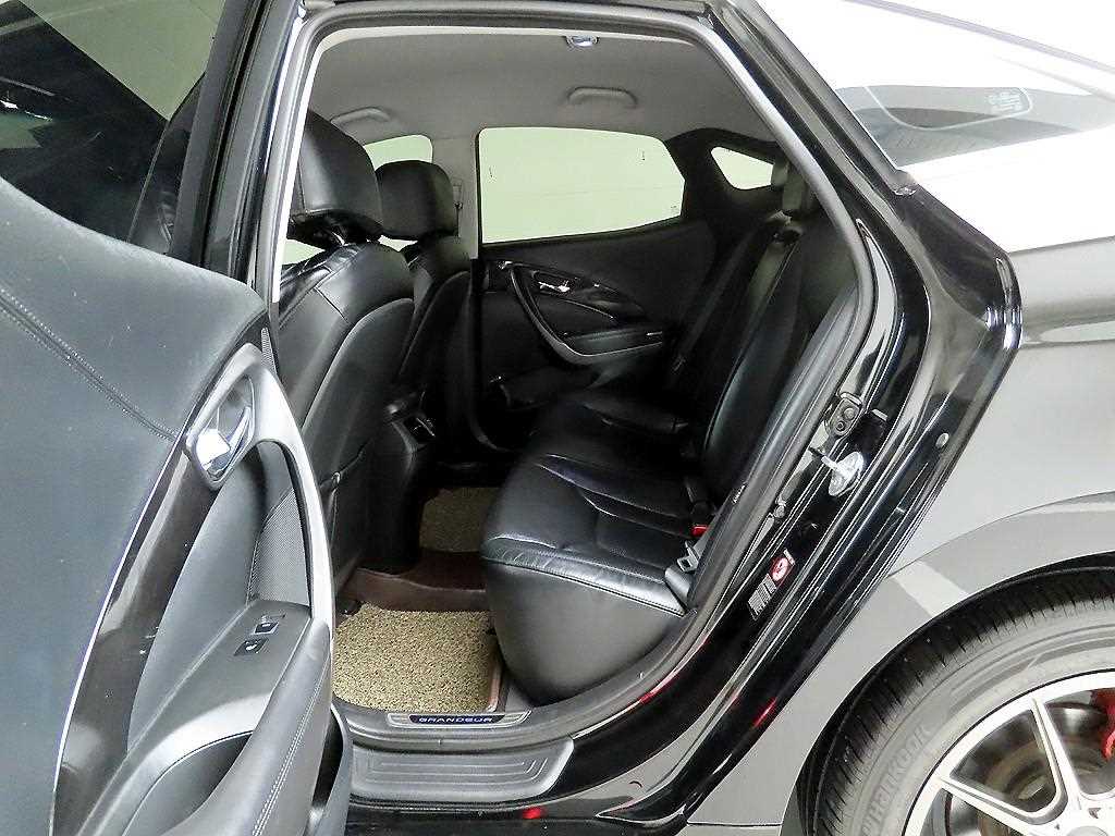 HYUNDAI Grandeur 2015 Negro - Importación desde Corea - HF Imports Iquique - Foto 14