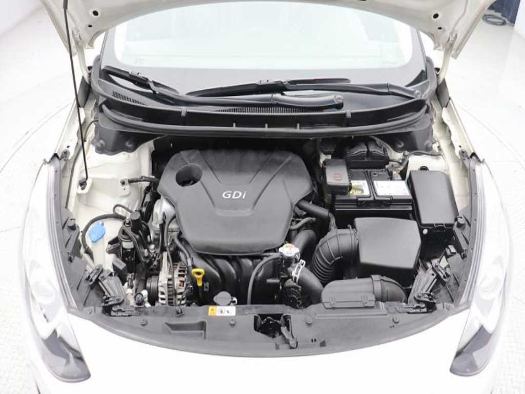 HYUNDAI i30 - Vista 6