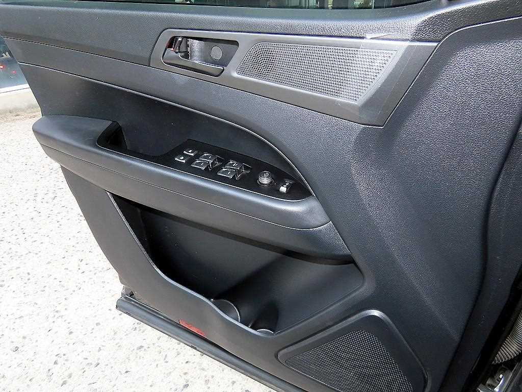 Ssangyong Rexton - Vista 11