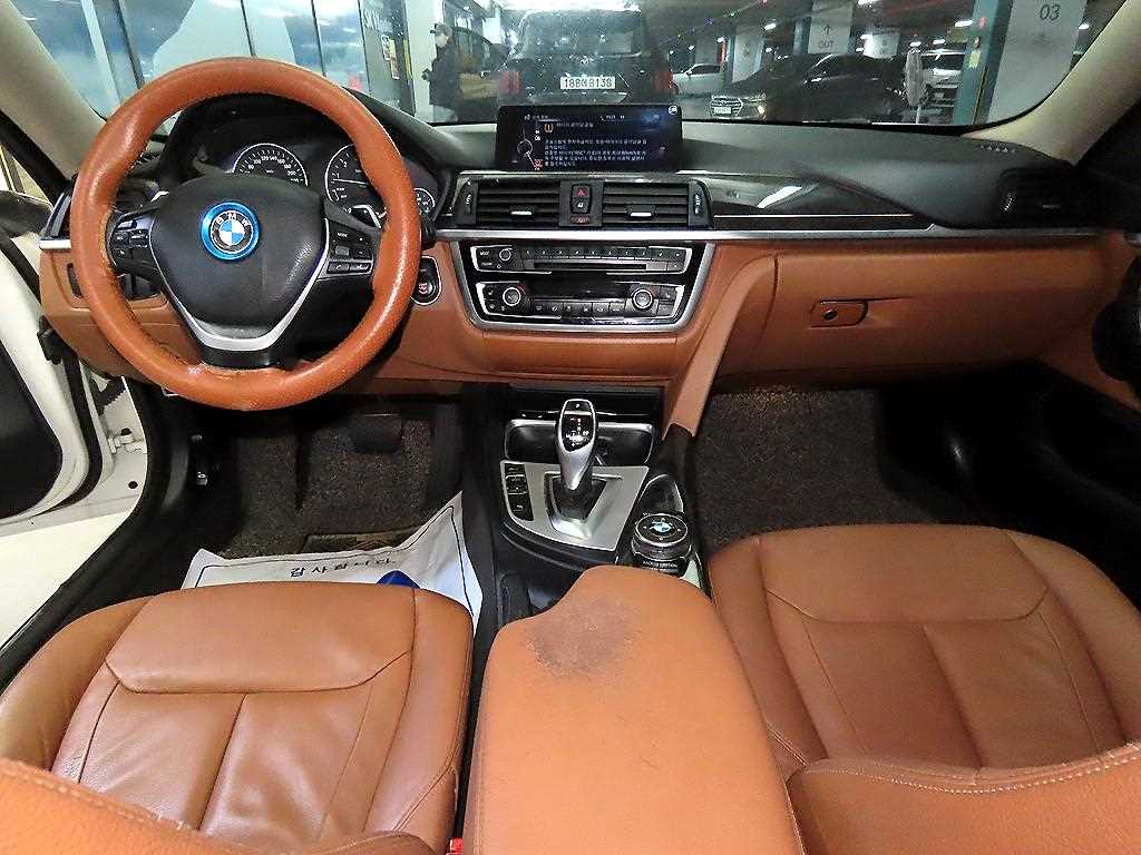 BMW 4 Series - Vista 10