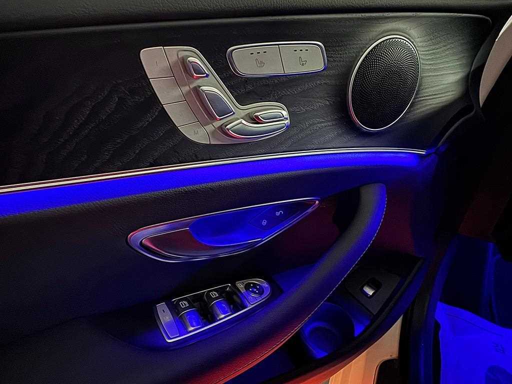 Mercedes Benz E class - Vista 12