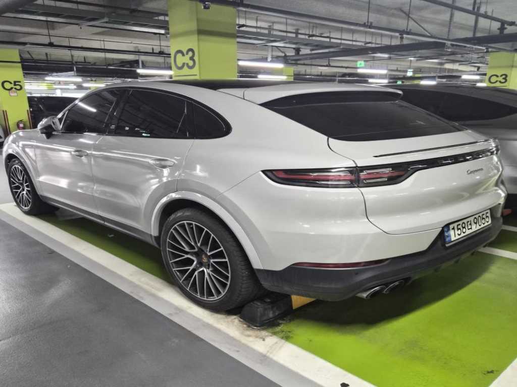 Porsche Cayenne - Vista 4