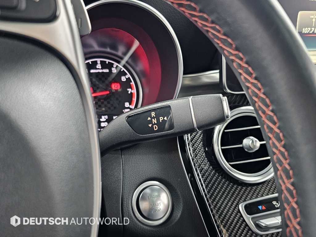 Mercedes Benz GLC Class - Vista 9