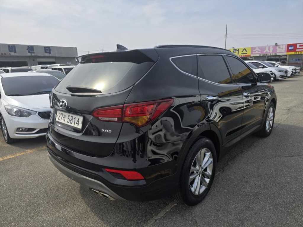 HYUNDAI Santa Fe - Vista 5