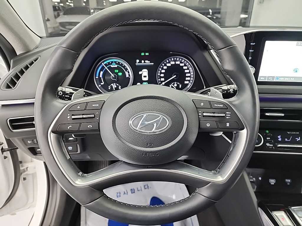 HYUNDAI Sonata - Vista 10