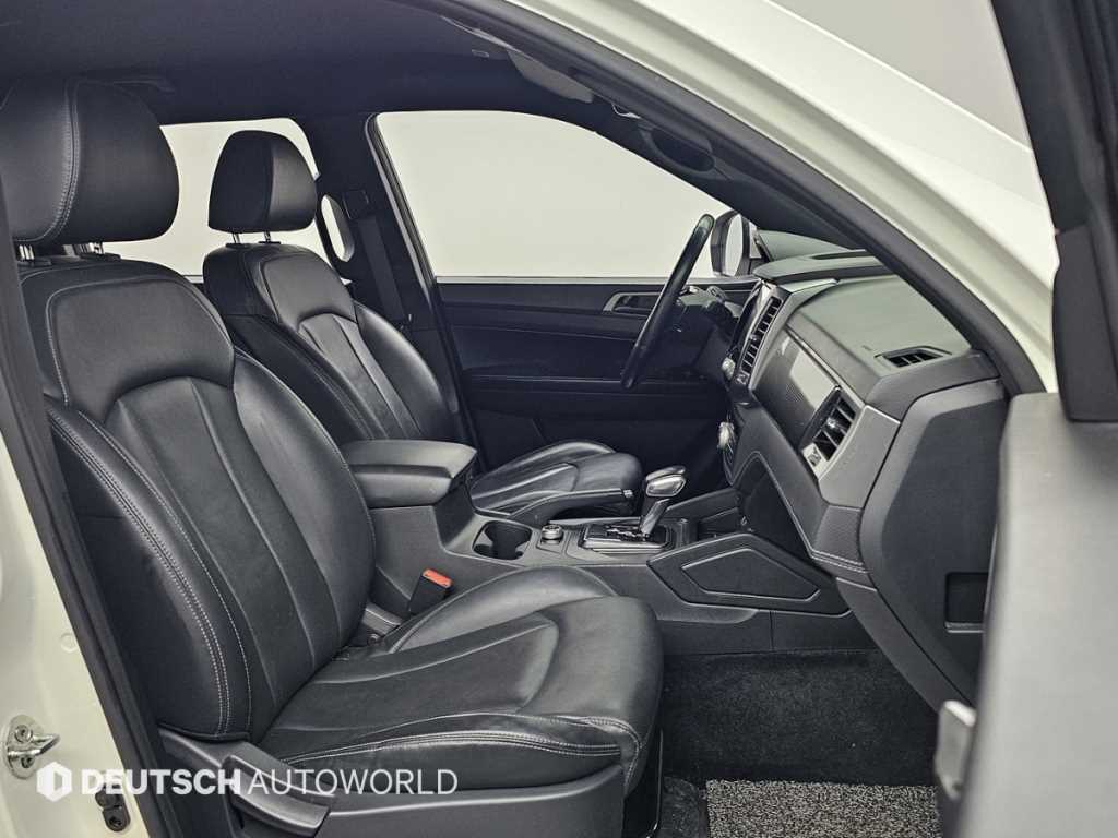 Ssangyong Rexton - Vista 10