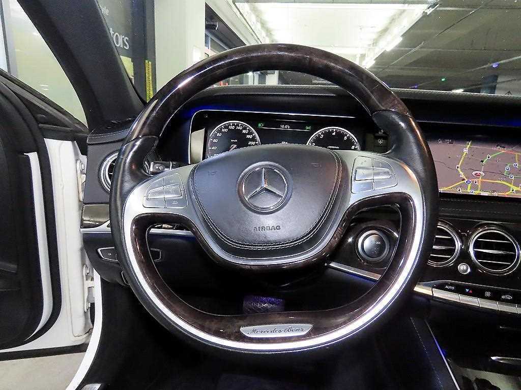 Mercedes Benz S Class - Vista 8