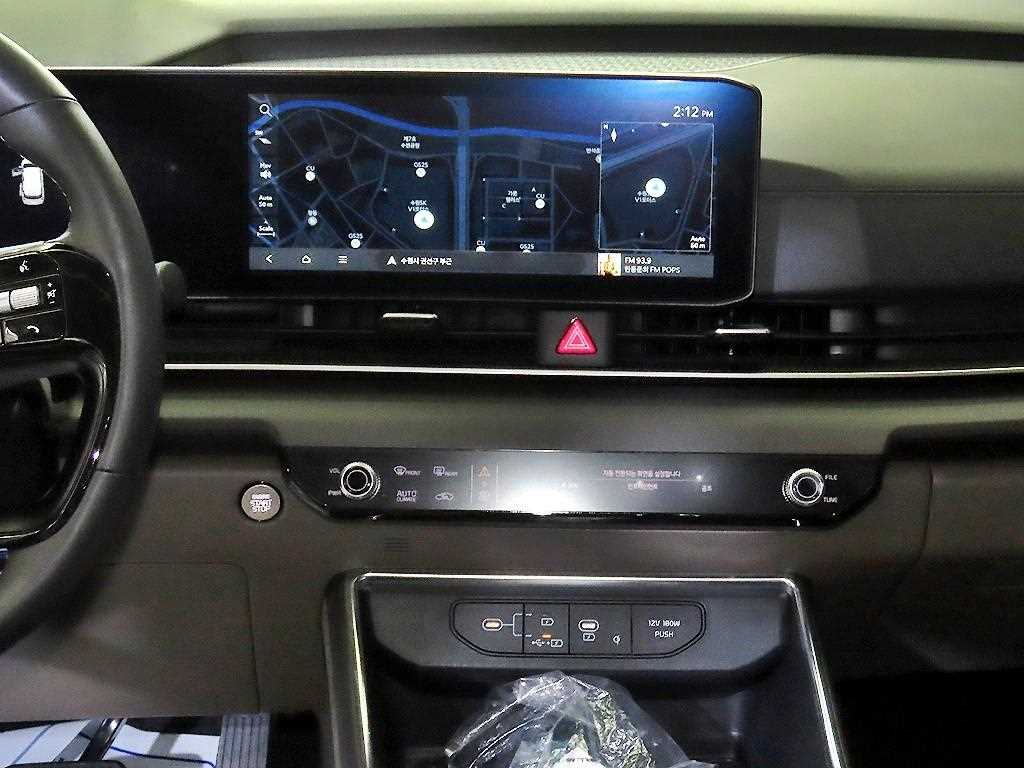 KIA Carnival - Vista 11