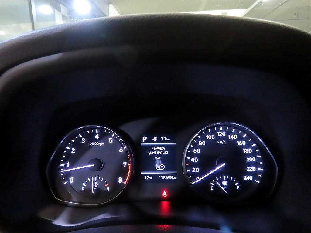 HYUNDAI i30 - Vista 9