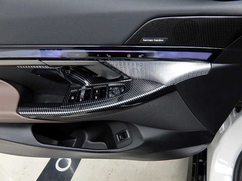 BMW 5 Series - Vista 11